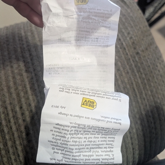 Kate Spade New York black and white dot scallop activity tracker in Box - Picture 4 of 4